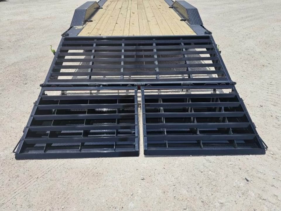 Heavy duty 14k equipment trailer rental Universal City TX — Tri County